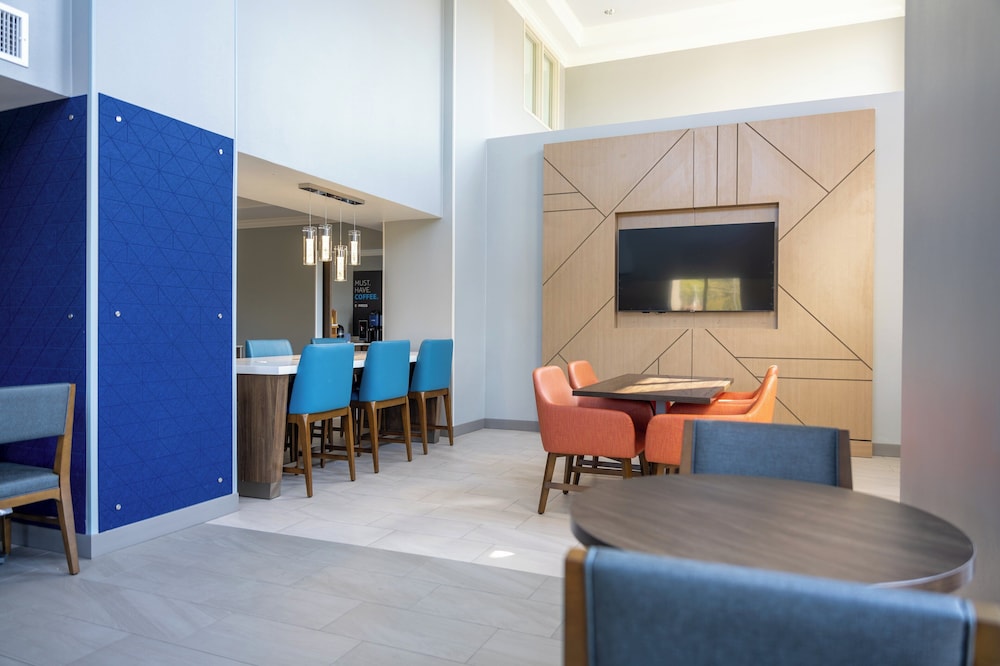 Holiday Inn Express & Suites Vicksburg by IHG - photo 54