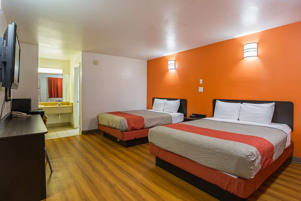Motel 6 Brinkley AR - featured photo