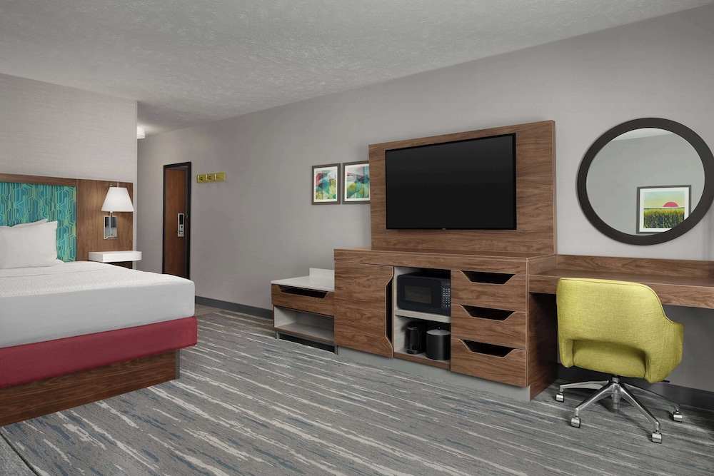 Hampton Inn Waterloo Cedar Valley - photo 19