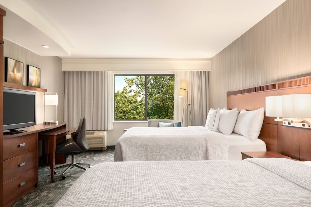 Courtyard by Marriott Philadelphia Montgomeryville — hotel in North Wales
