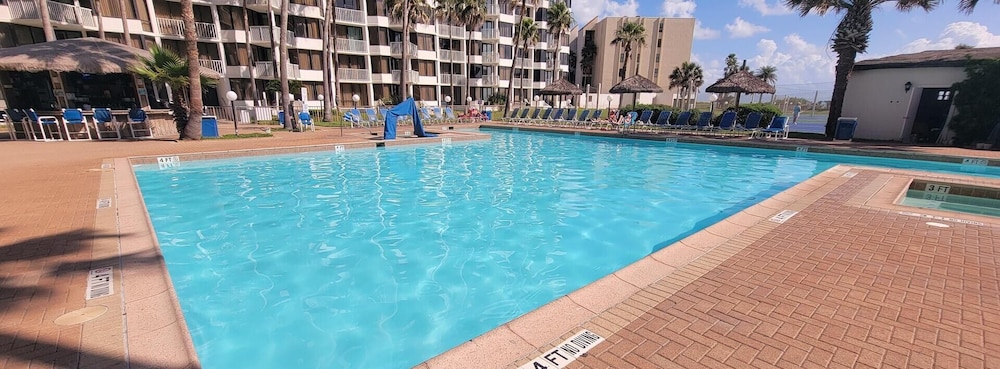 Saida Towers Iii 3101 3 Bedroom Condo by RedAwning - photo 48