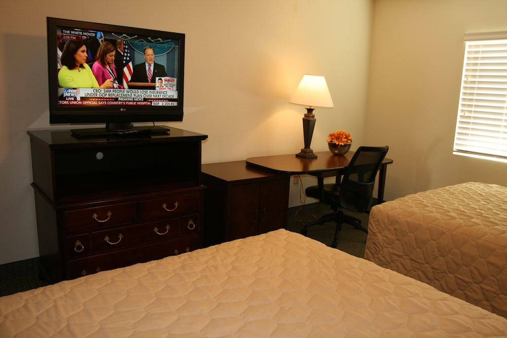 Affordable Suites Mooresville LakeNorman - photo 9