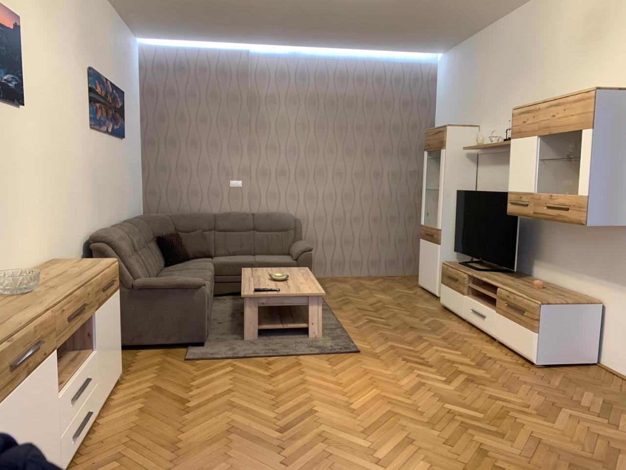 Apartman Centrum 403 — 4-Star Luxury Hotel in Usti Nad Labem, Czech Republic