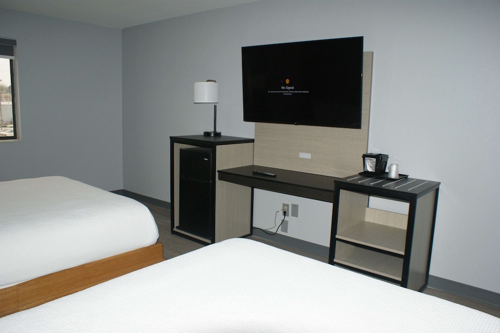 Sonesta Essential Van Buren Fort Smith - photo 8