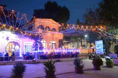 Hotel Sun Set Cafe in Pushkar, India