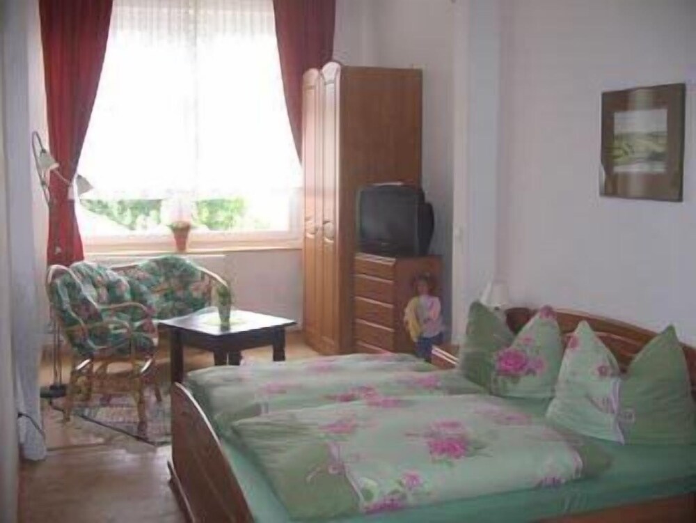 Hotel Viktoria — hotel in Bad Pyrmont