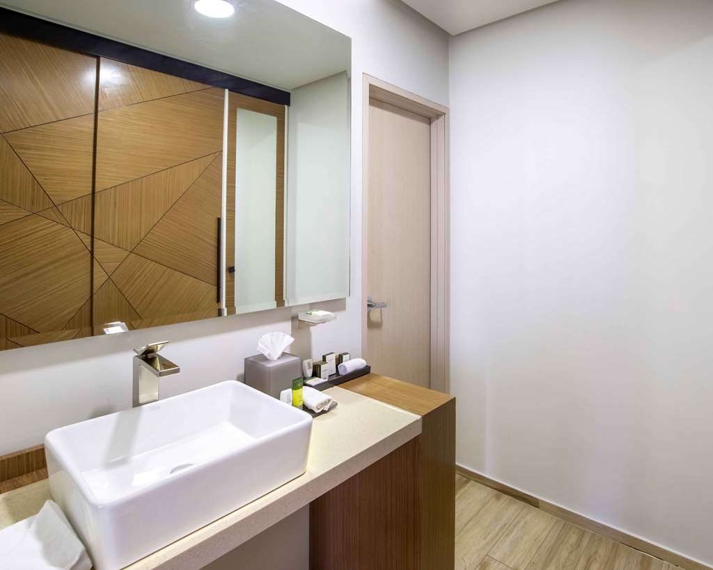 Sink Junior Suite