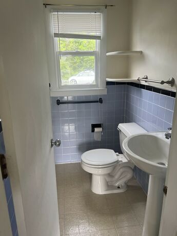 Village Green Motel - photo 7