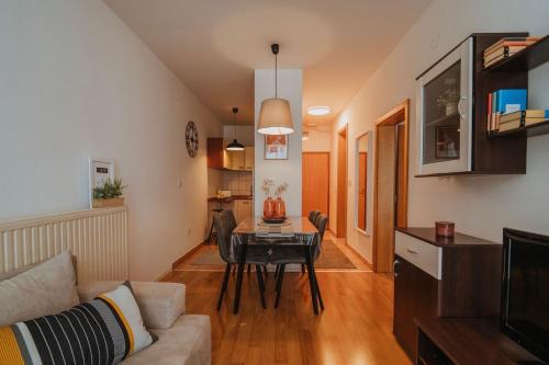 Apartman II u centru grada — 4-Star Luxury Hotel in Kutina, Croatia