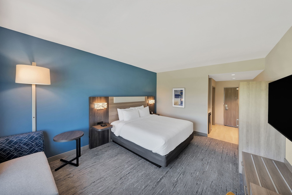 Holiday Inn Express & Suites Fort Walton Beach Eglin Area by IHG - photo 21