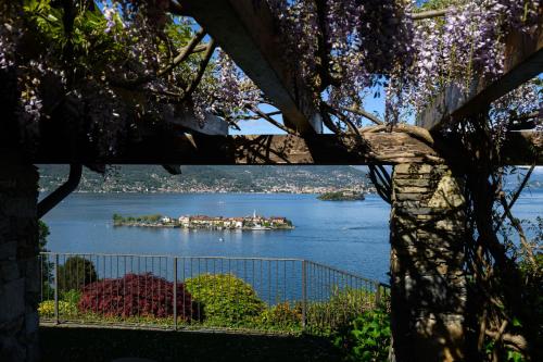 Villa Gia — 4-Star Luxury Hotel in Stresa, Italy