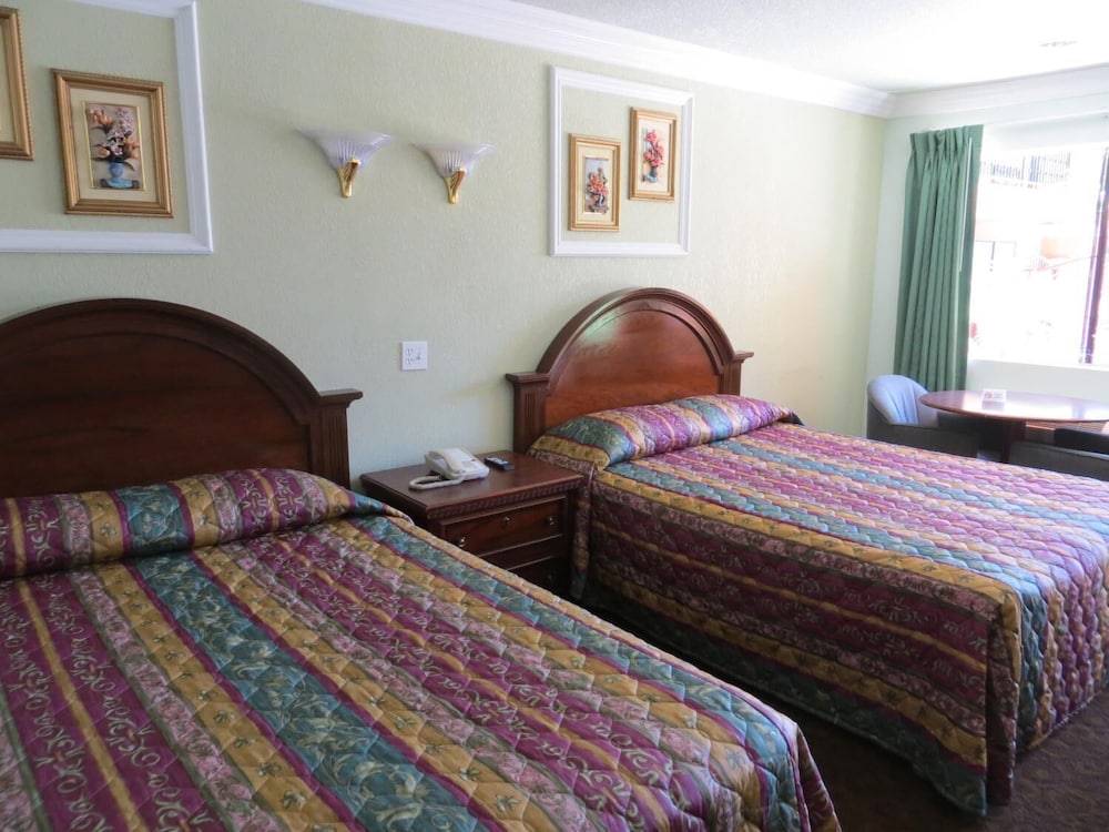 Azusa Inn Motel - photo 6