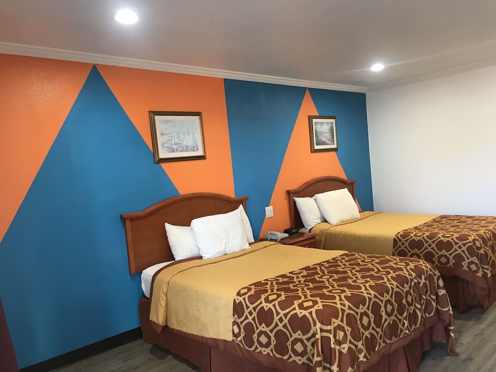 Americas Best Value Inn Bowie - photo 13