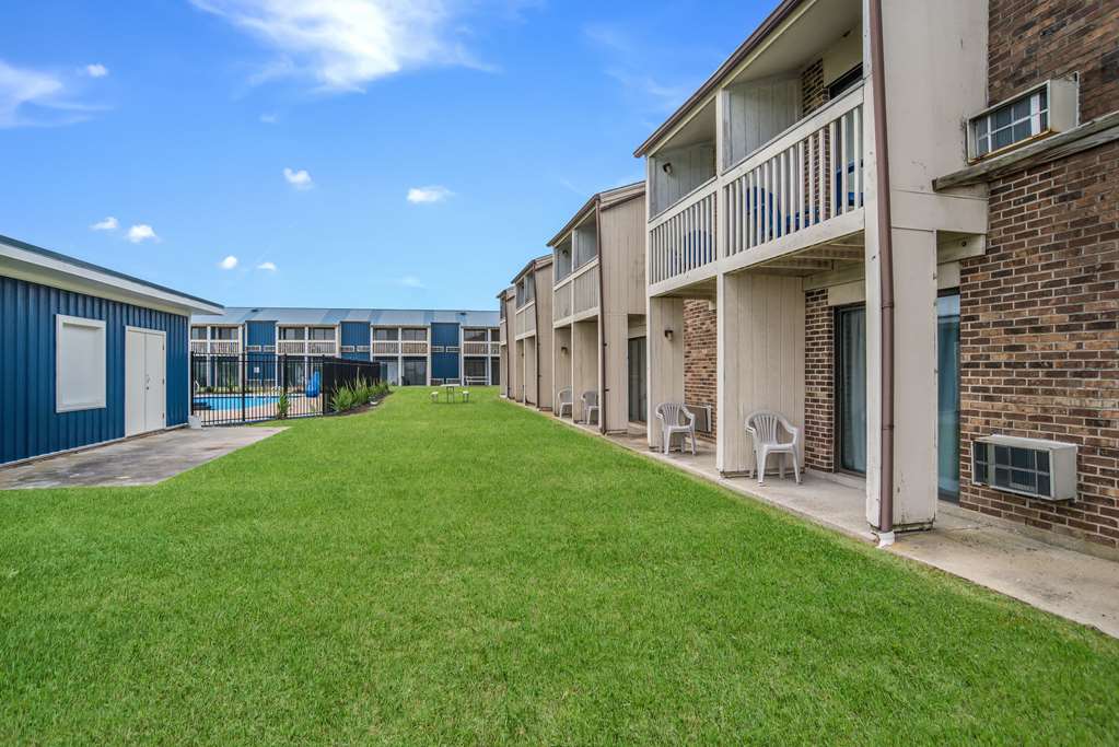 Rodeway Inn at Somers Cove Marina - photo 2