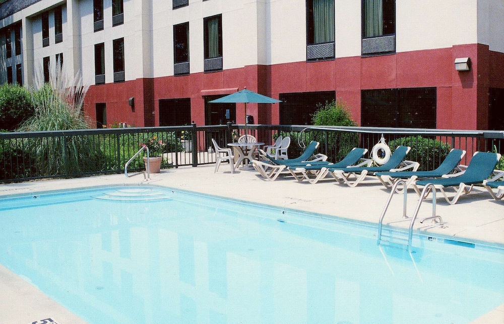 Hampton Inn Sanford - photo 32
