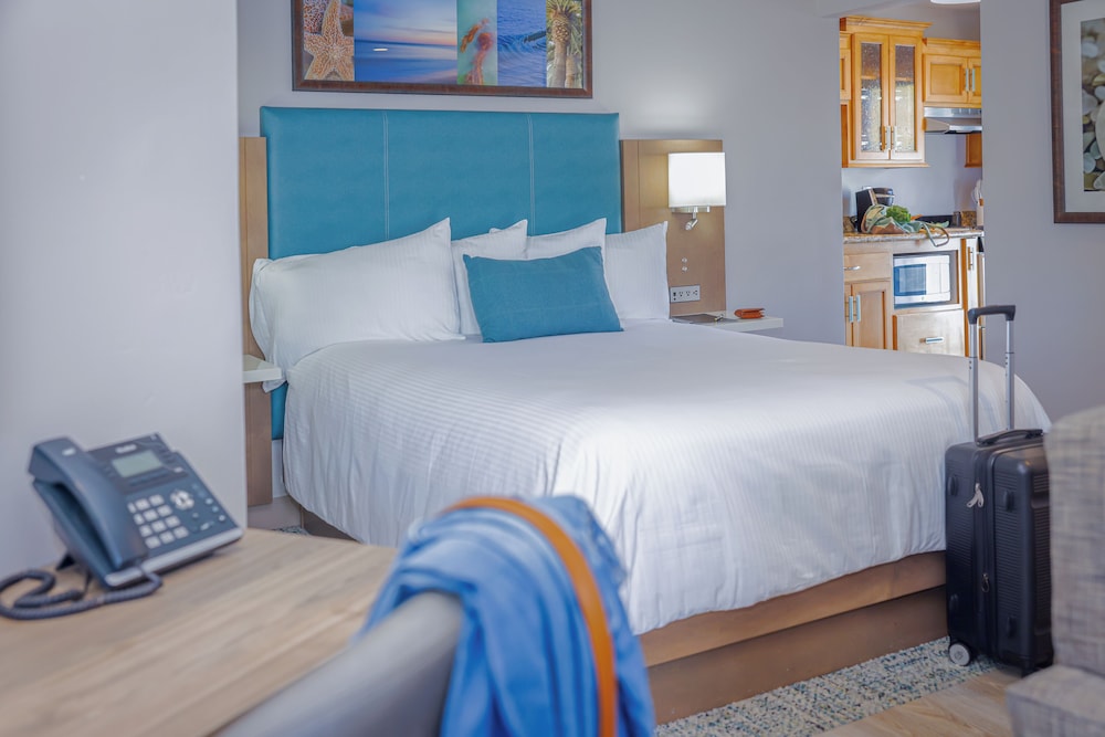 Marina Beach Motel - photo 18