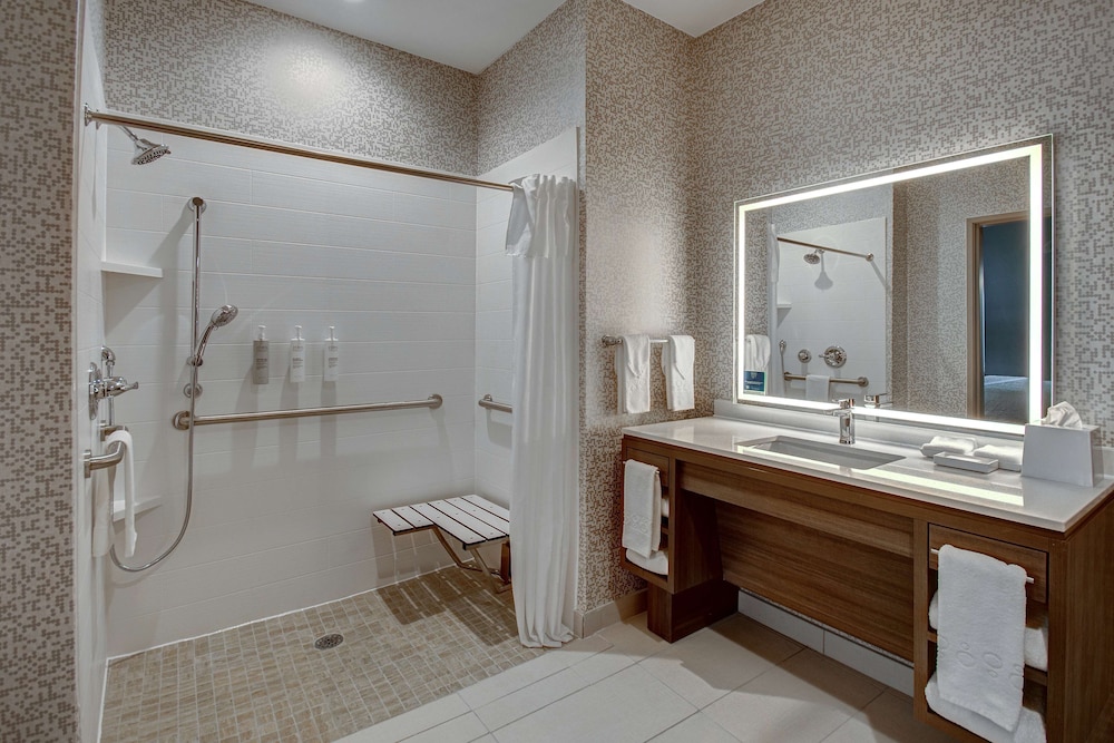 Home2 Suites by Hilton Burleson - photo 27