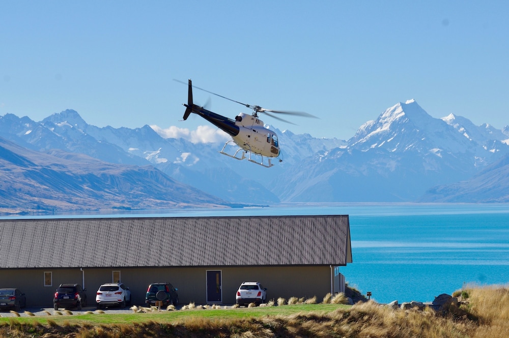 Lakestone Lodge — 5-Star Luxury Hotel in Lake Tekapo, New Zealand