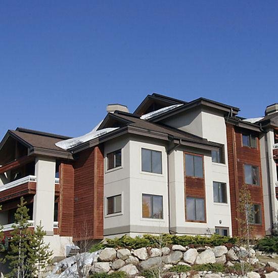 Champagne Lodge — 4-Star Luxury Hotel in Steamboat Springs, United States