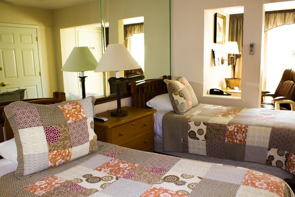 Los Gatos Garden Inn Hotel - photo 19