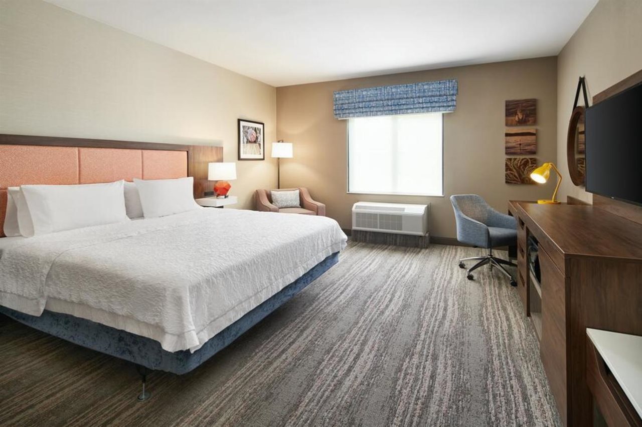 Hampton Inn Clewiston - photo 7