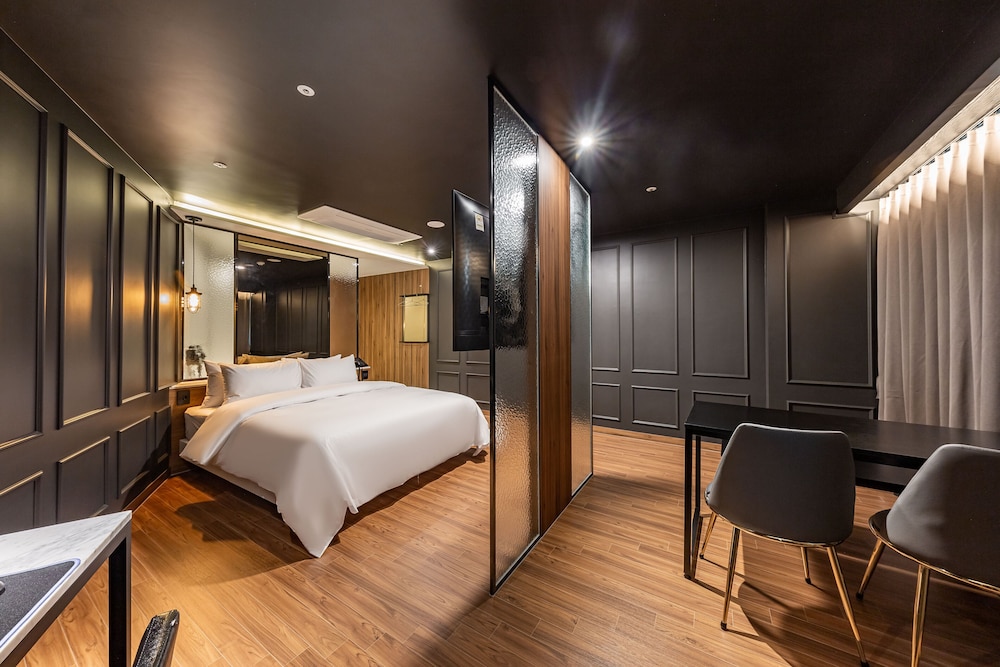 Seosan Browndot Hotel in Seosan, South Korea