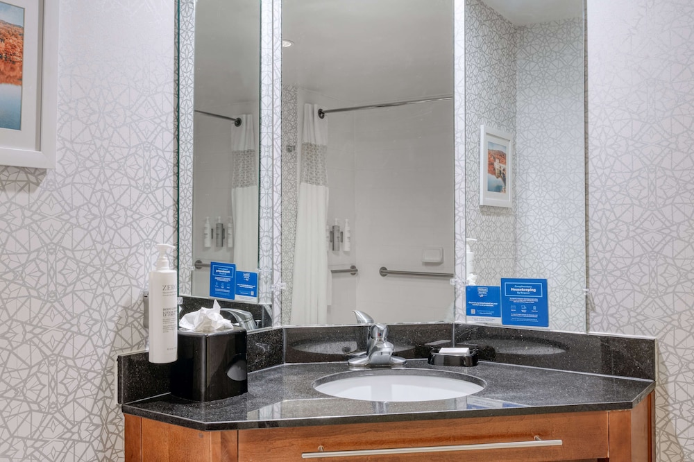Hampton Inn Baltimore White Marsh - photo 40