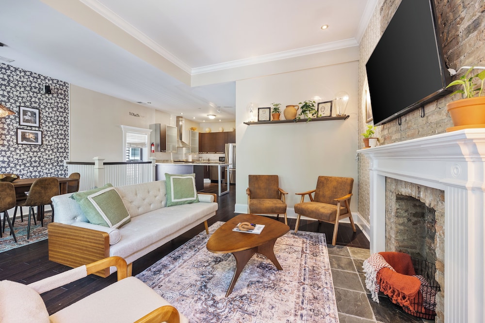 Wrigleyville Suites - photo 28