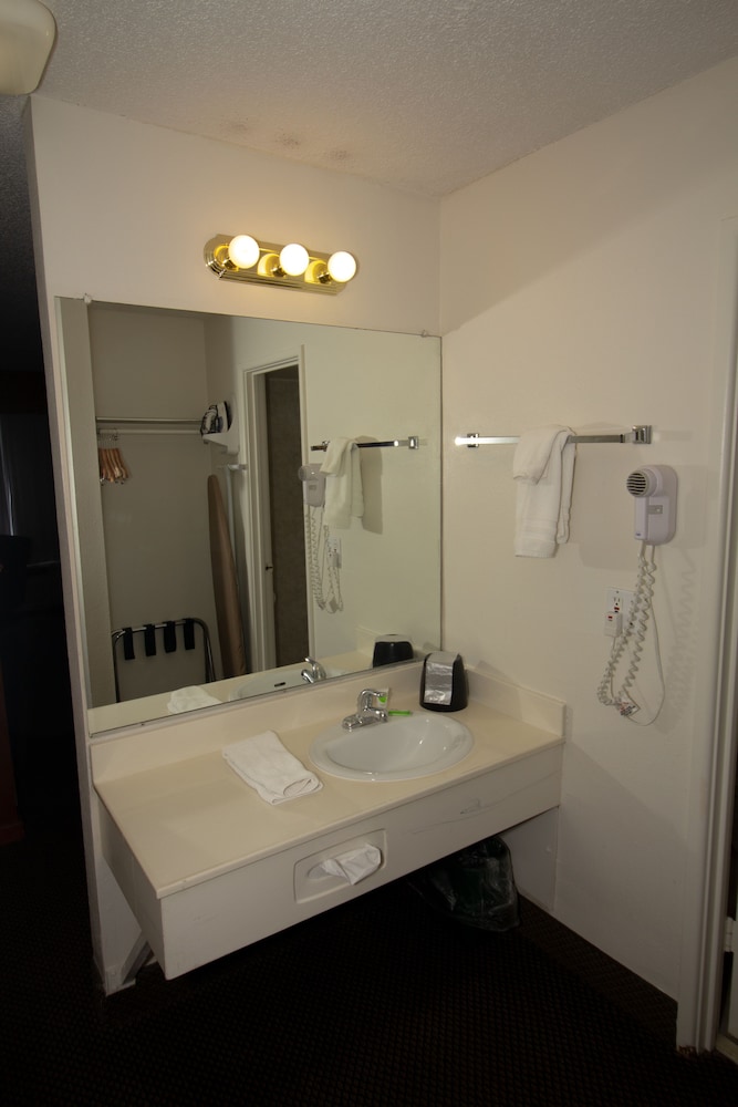 FairBridge Extended Stay a Kitchenette Hotel - photo 26