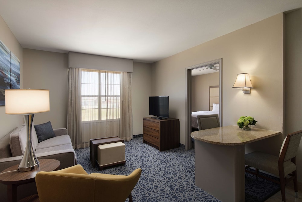 Homewood Suites by Hilton Lubbock - photo 6