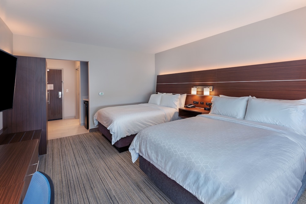 Holiday Inn Express & Suites Parsons by IHG - photo 10