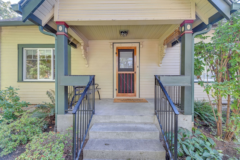 Cozy Grants Pass Home About 9 Mi To Rogue River Access 19537639 — Grants Pass