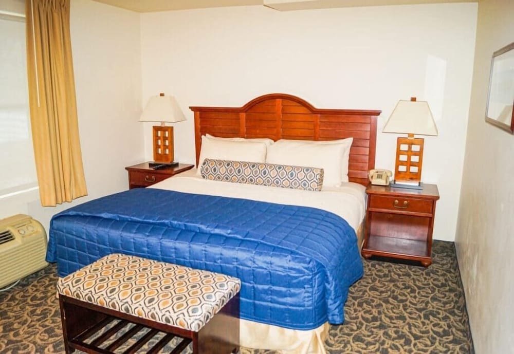 Oceancliff Resort I & II - photo 4