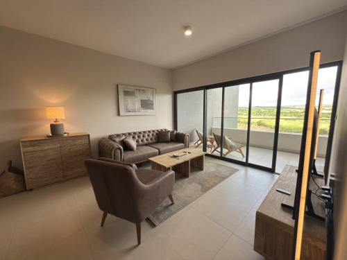 Sky Sensation Two Rooms Apartment — 4-Star Luxury Hotel in Moka, Mauritius