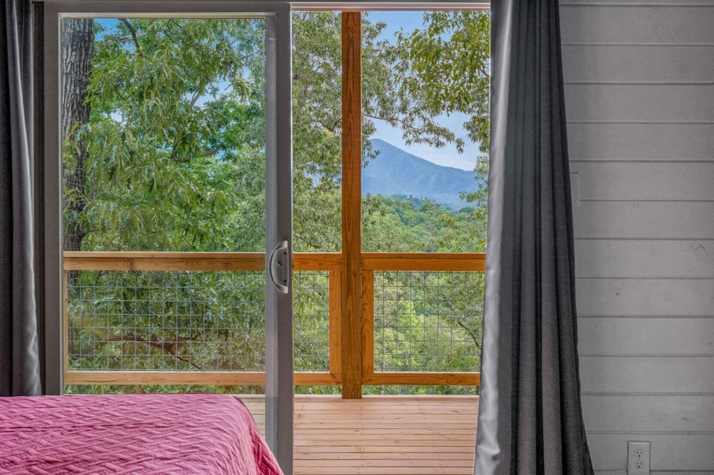 Sweet Escape By Ghosal Luxury Lodging - photo 2