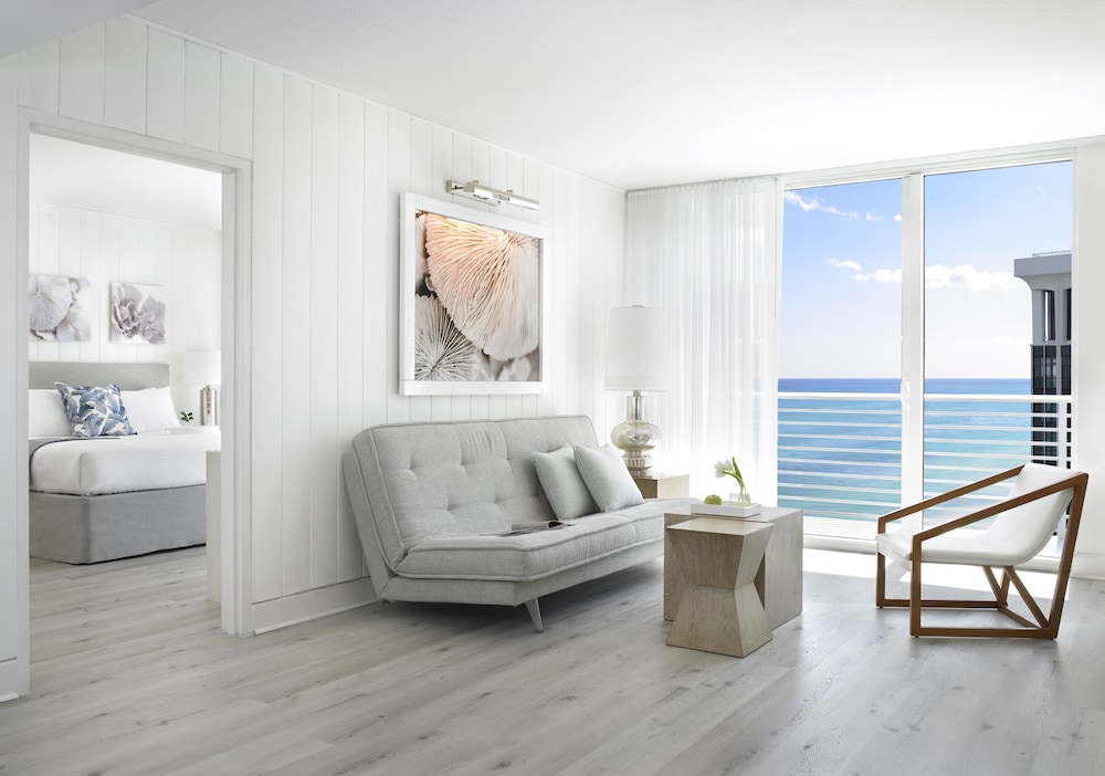 Grand Beach Hotel - photo 20
