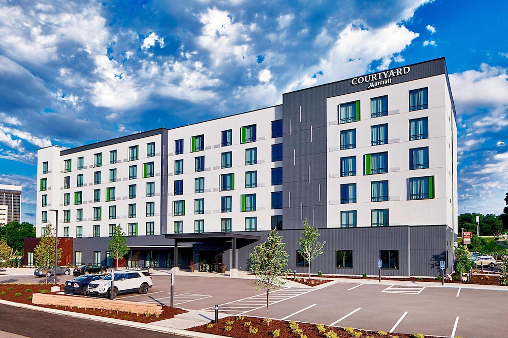 Courtyard by Marriott Minneapolis West - featured photo