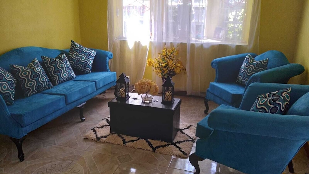 Hotel image of Room charming Kingston Room to Rent With