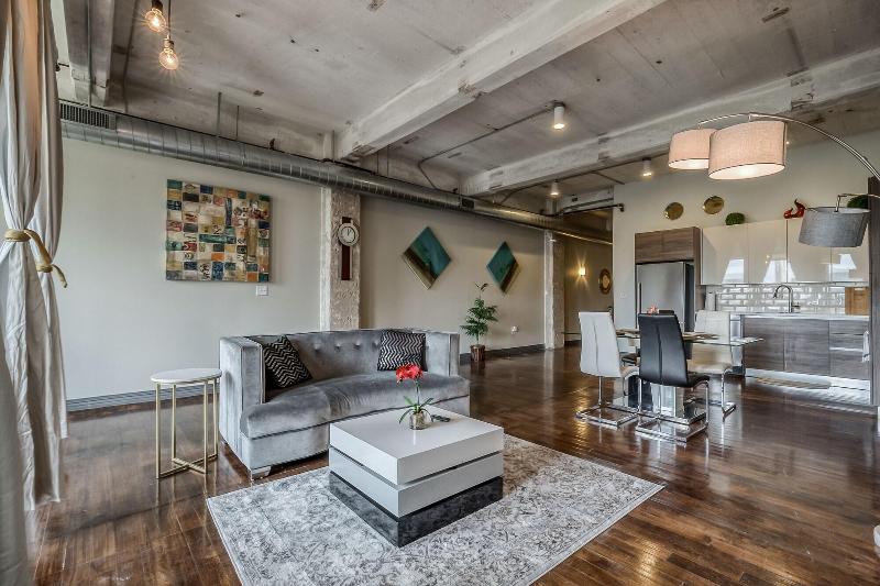 Luxury Downtown Dallas Stay by Amyfinehouse - photo 136
