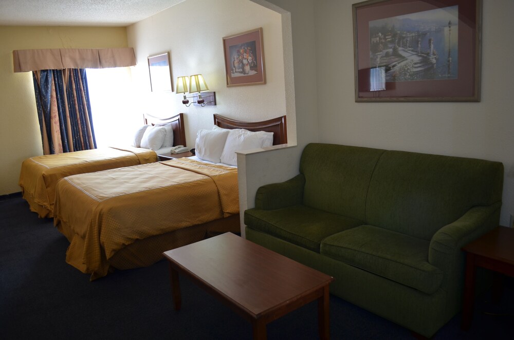 Quality Suites Abilene TX - photo 17