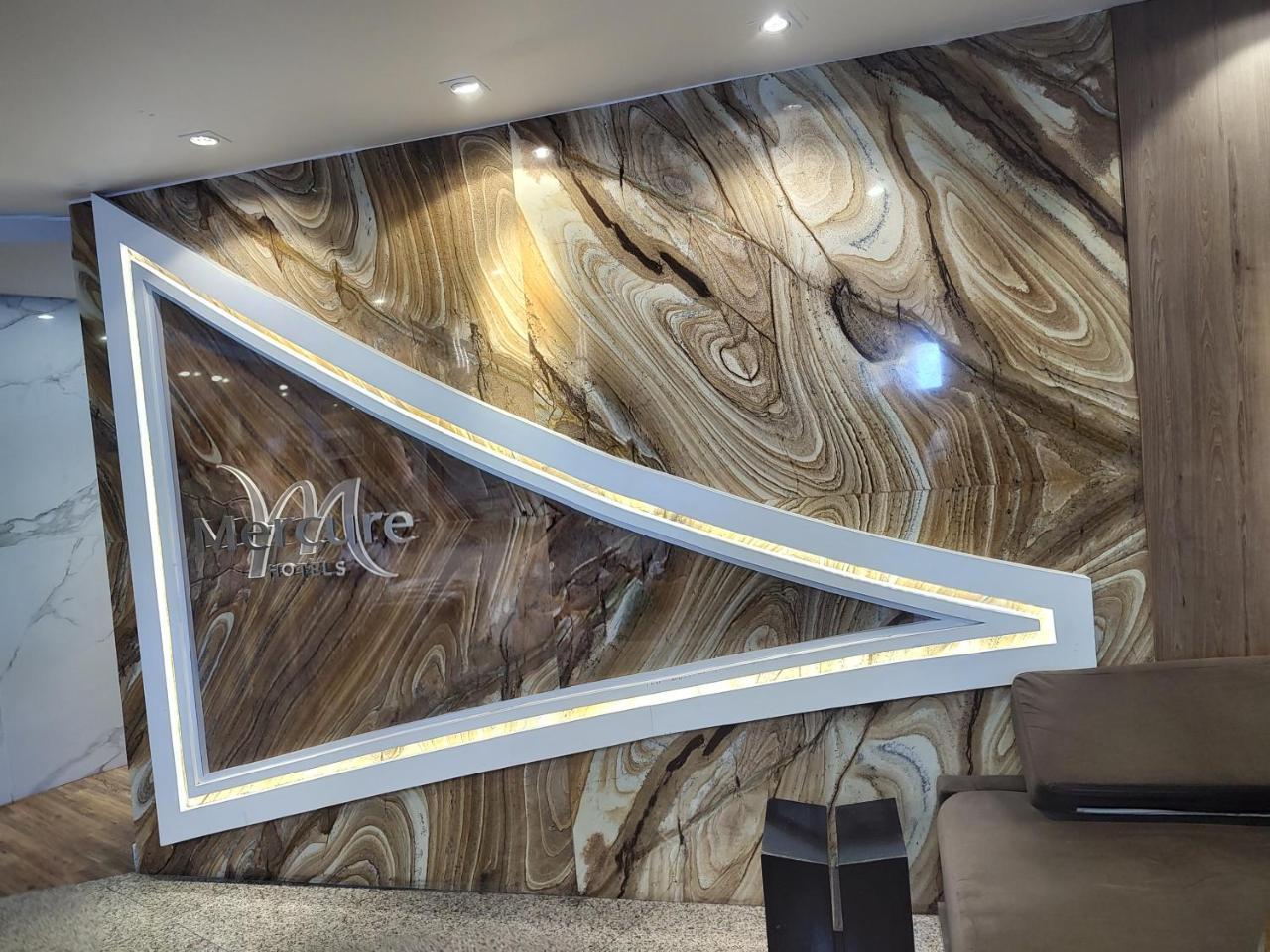 Meireles 5 pessoas LC FLATS 1307 — 4-Star Luxury Hotel in Fortaleza, Brasil