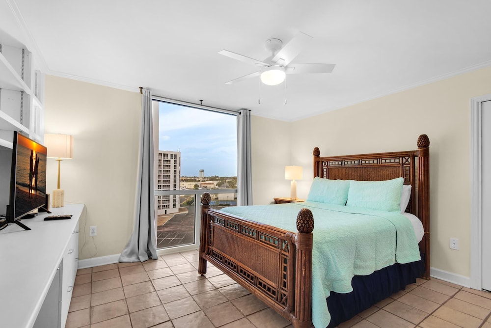 Shoreline Towers 1081 - photo 9