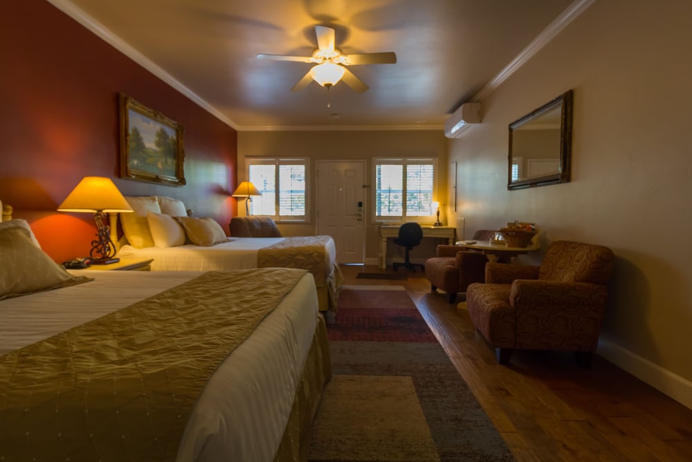 Grass Valley Courtyard Suites - photo 6