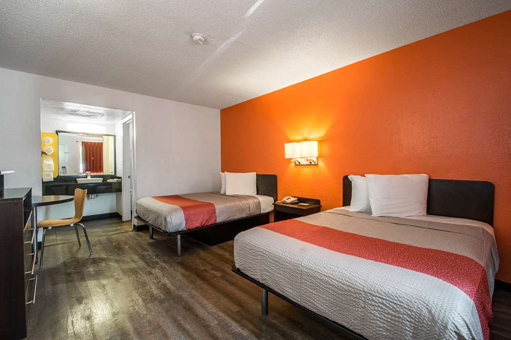 Motel 6 Norcross GA Atlanta Northeast - photo 15