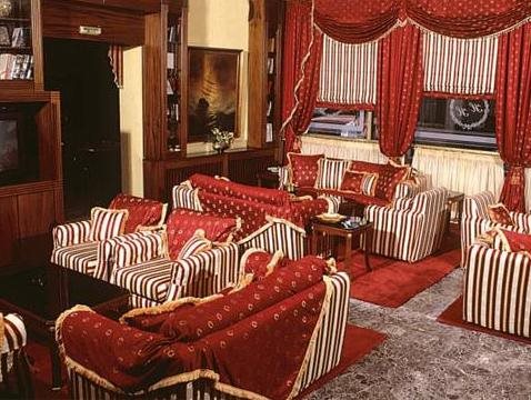 Hotel Elena — Larisa