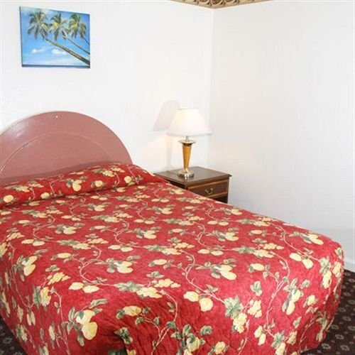 Gables Motel - photo 2