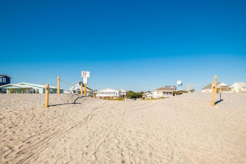 Moon Struck by Oak Island Accommodations - photo 36