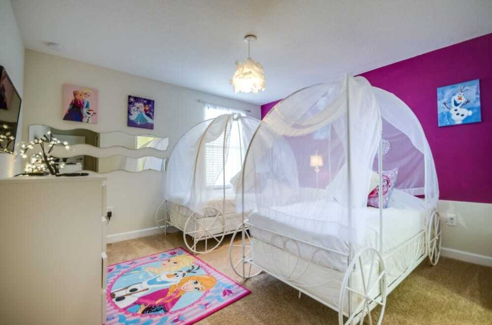 Ultimate Champions Gate Resort 8 Bedroom 5 Bath - photo 5