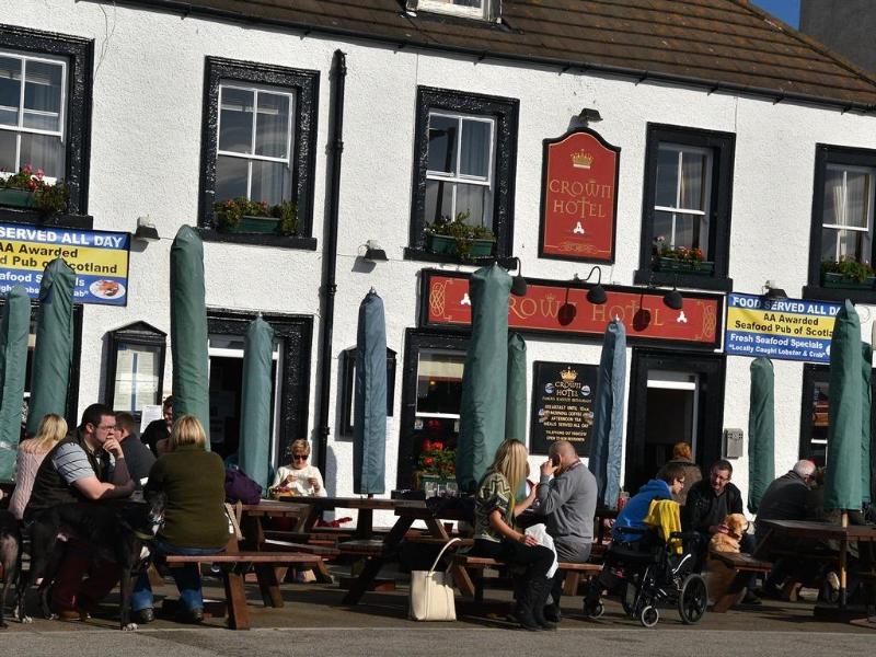 Crown Hotel — Stranraer