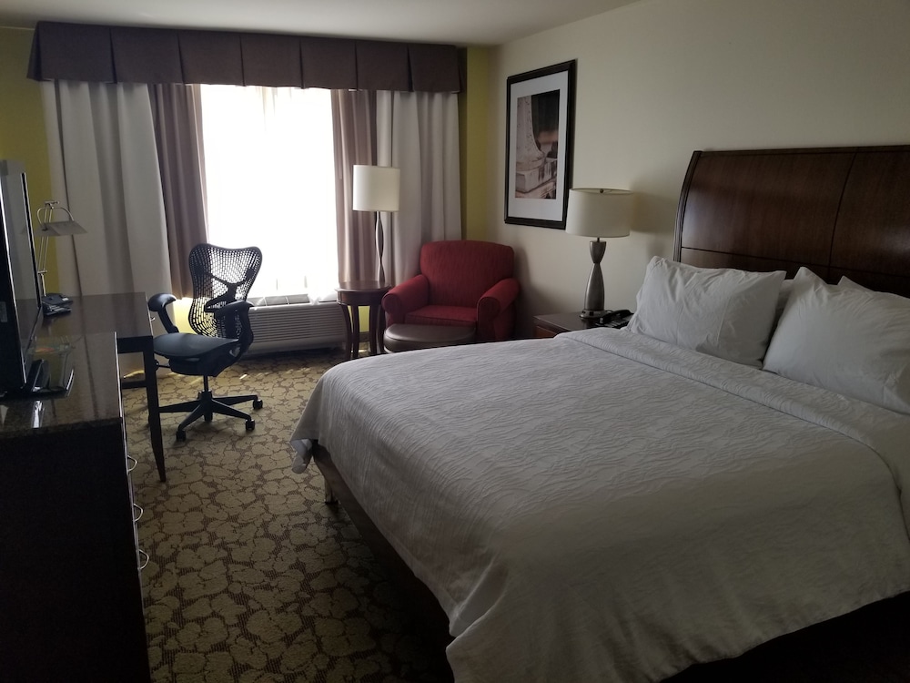 Hilton Garden Inn Oxnard Camarillo - photo 24